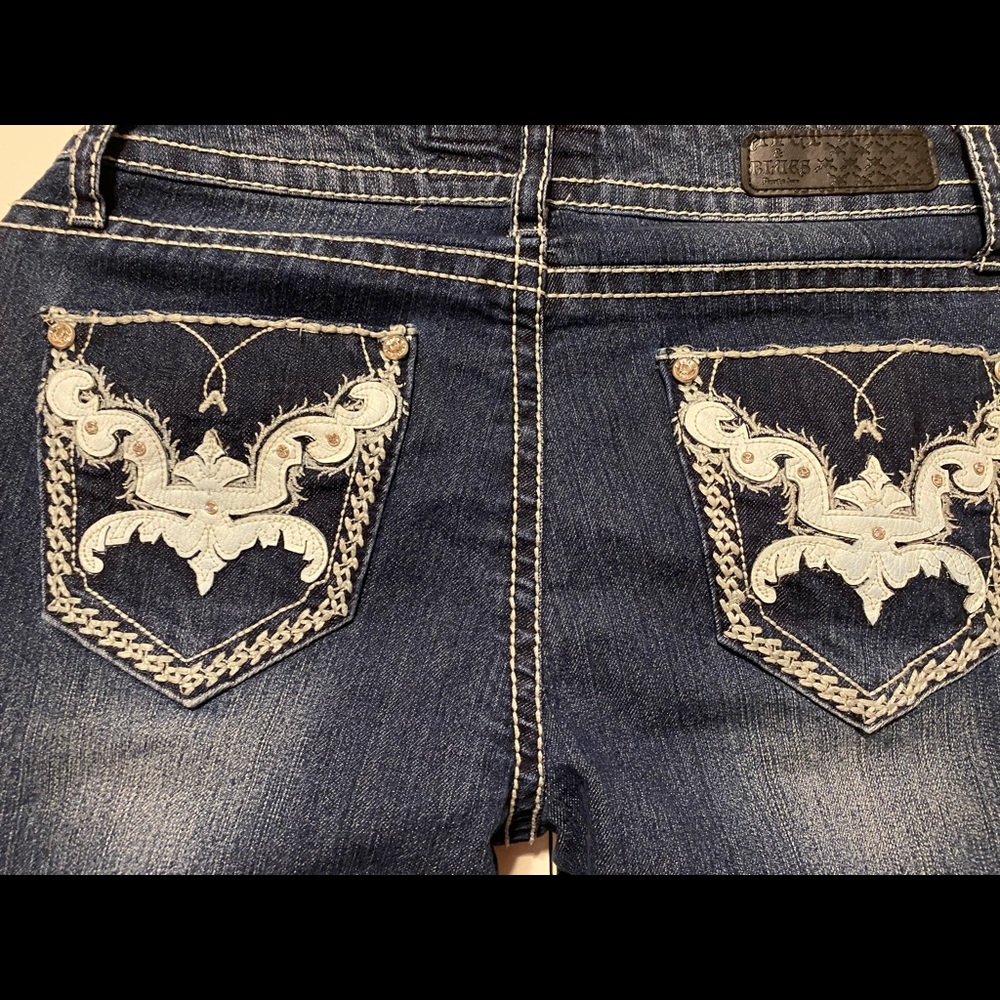 Embroidered Jeans - Picture 5 of 7
